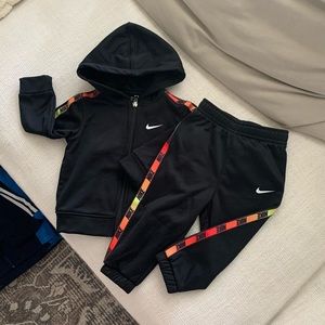 Toddler nike track suit